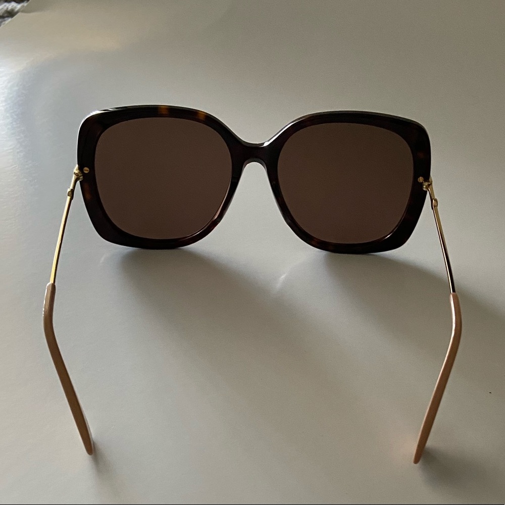 Gucci ❗️SOLD❗️ - Picture 2 of 8